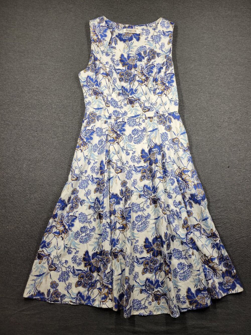 Sunny Girl dress size medium blue and white like new condition